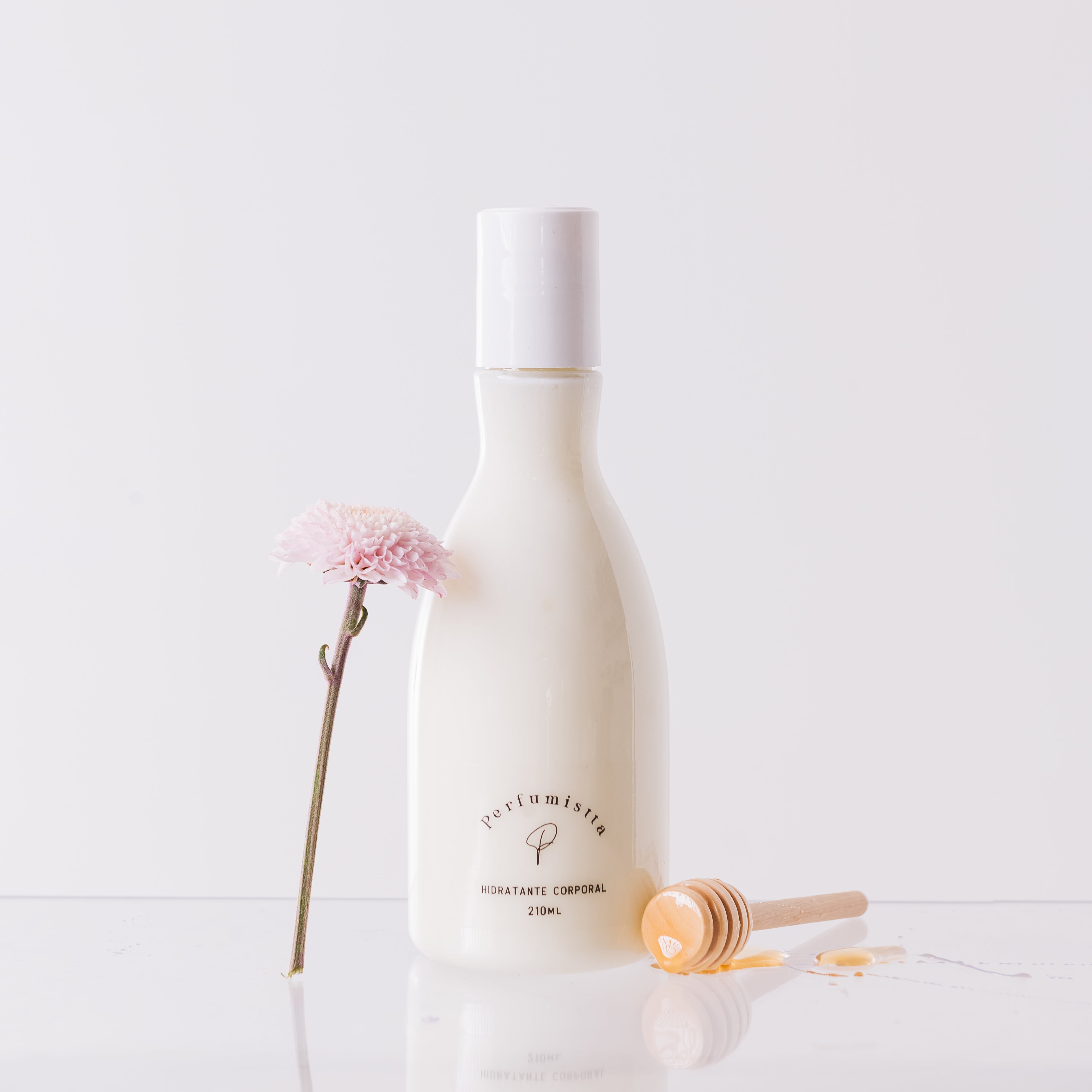 Hidratante Mel e Gardênia, inspirado por Escândalo - embalagem PET